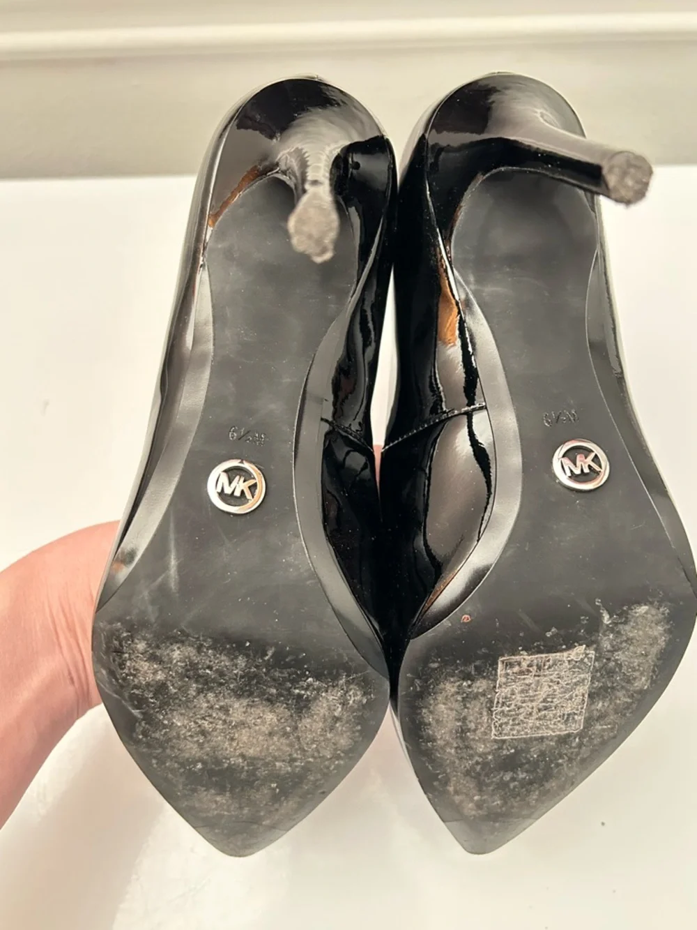MICHAEL Michael Kors Black Patent Pointed Toe Pumps 6.5 - Picture 8 of 10